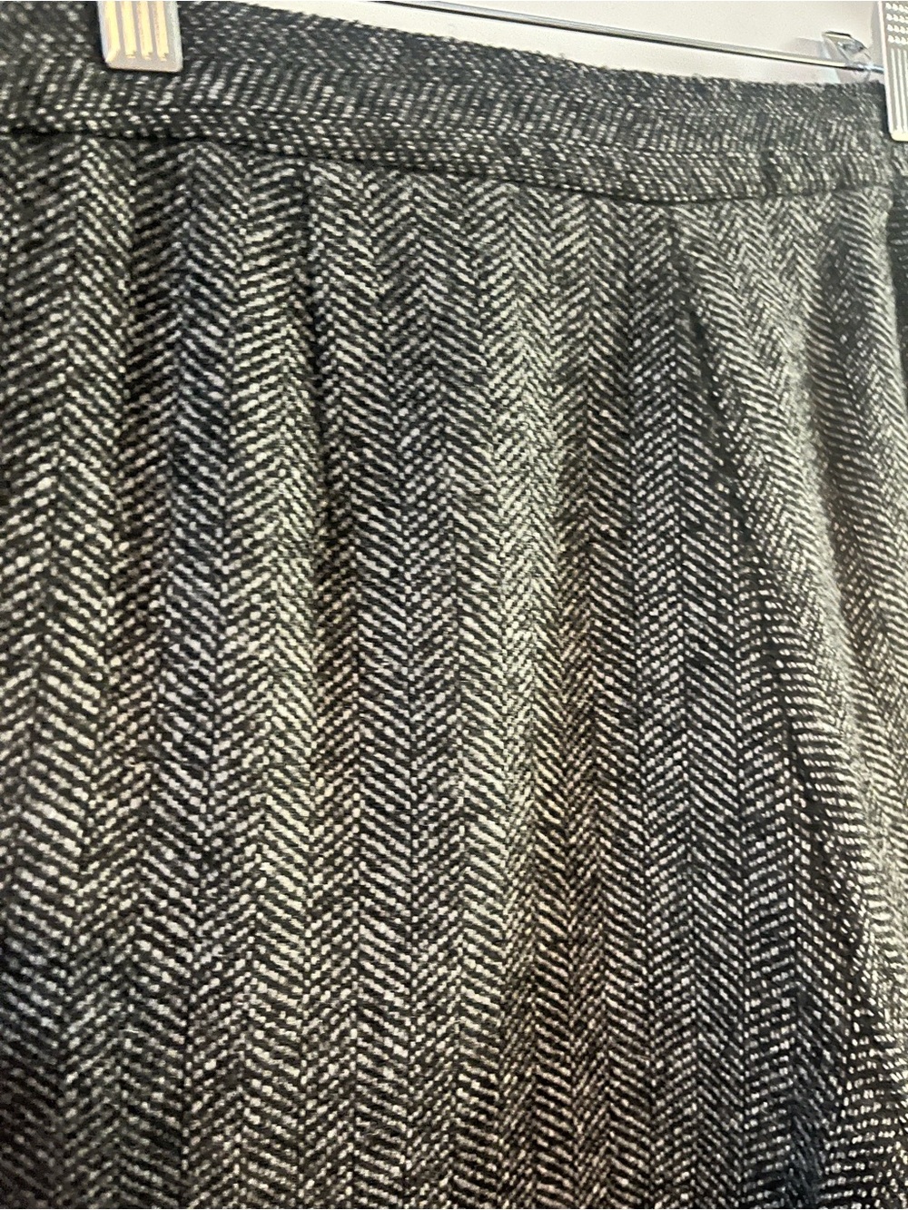 Classic Wool Herringbone High-Waist Carrot Ankle Trousers - Gray size S - Picture 8 of 11